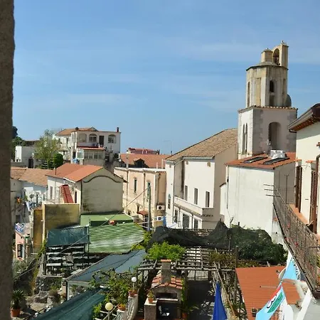 L'antico Episcopio Гостевой дом 4*