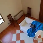L'antico Episcopio Πανσιόν 4*