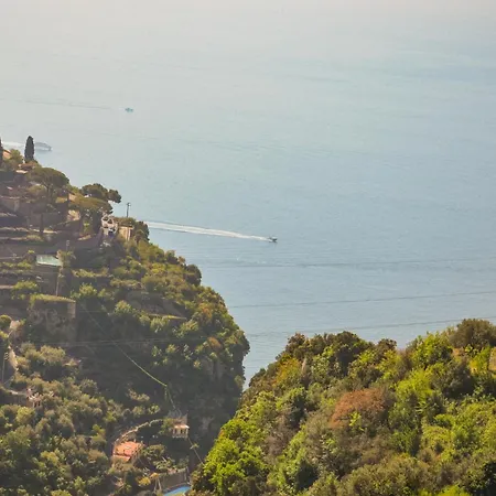 Bed & Breakfast L'antico Episcopio 4*
