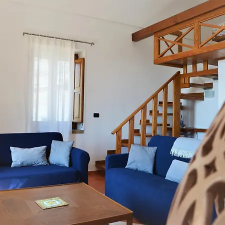Bed & Breakfast L'antico Episcopio 4*