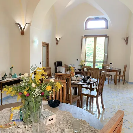 L'antico Episcopio Bed & Breakfast Scala