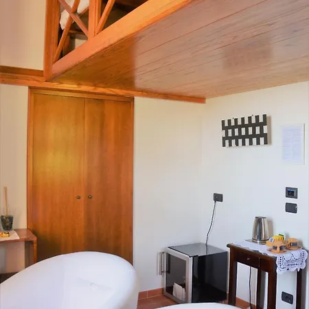 L'antico Episcopio Bed & Breakfast 4*