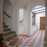 L'antico Episcopio Scala